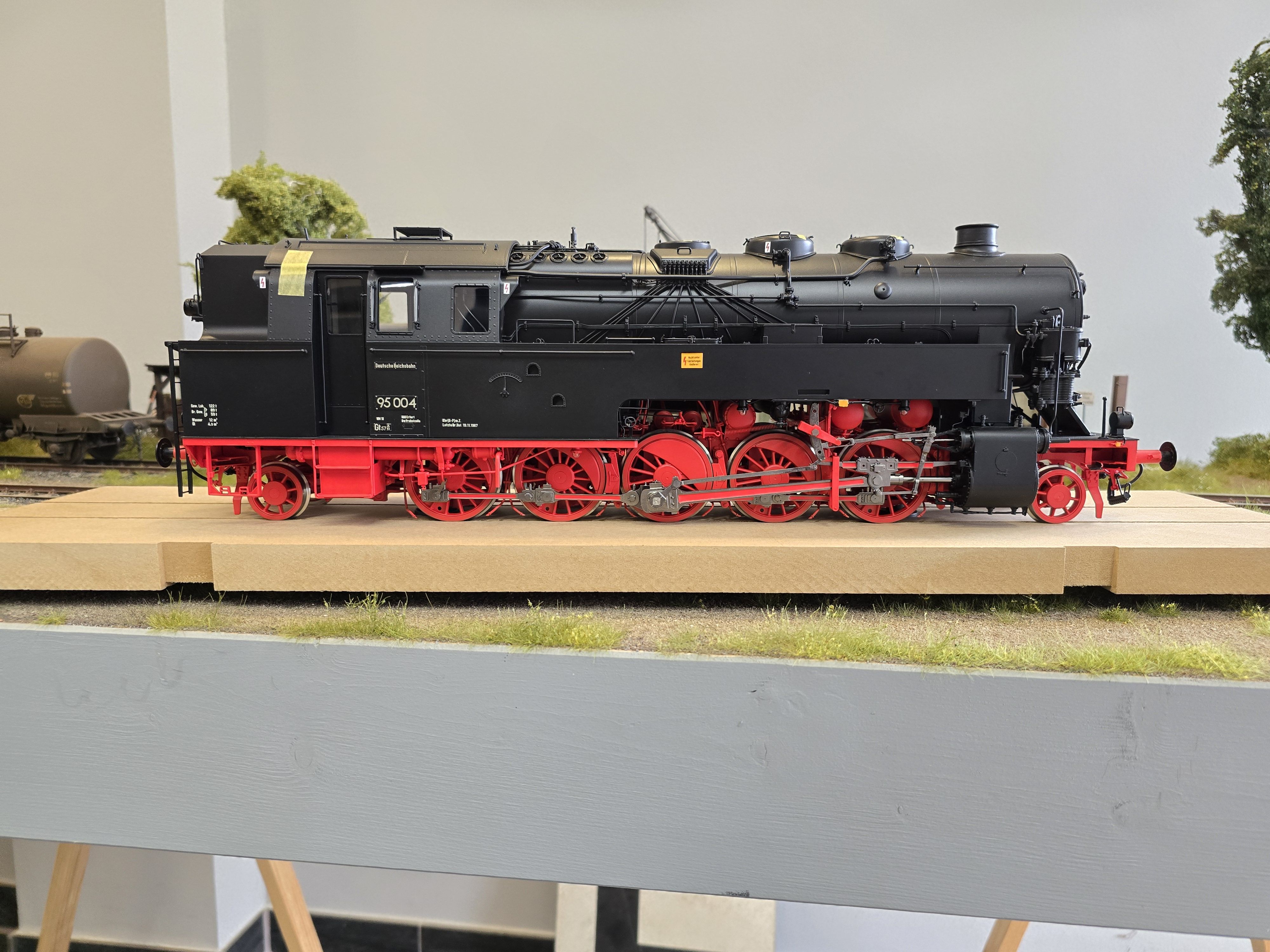 Zustand 1968, Deutsche Reichsbahn, 3x elektrische Lampen, Ölfeuerung