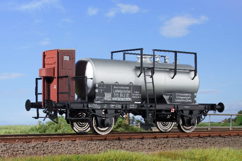 560705 Kiss - Kesselwagen Nordd Affine DB IIIschwarz - Spur 1