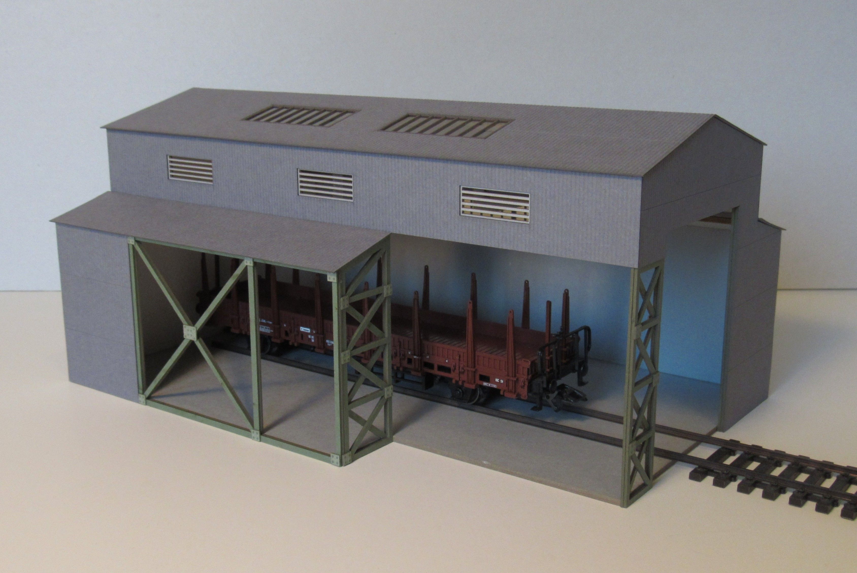 H2501 Laffont - Halboffene Mehrzweckhalle - Spur H0