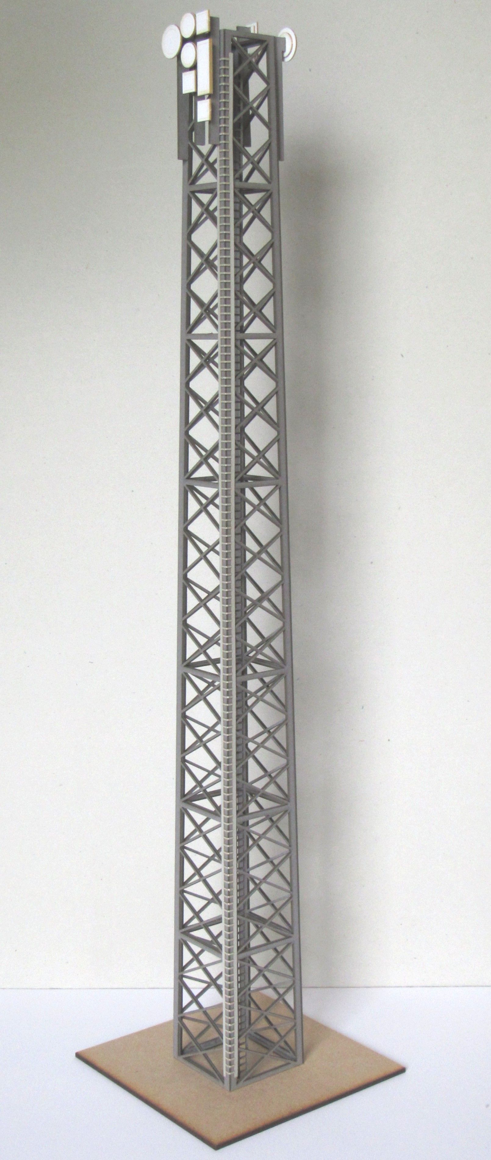 H7201 Laffont - Funkmast - Spur H0