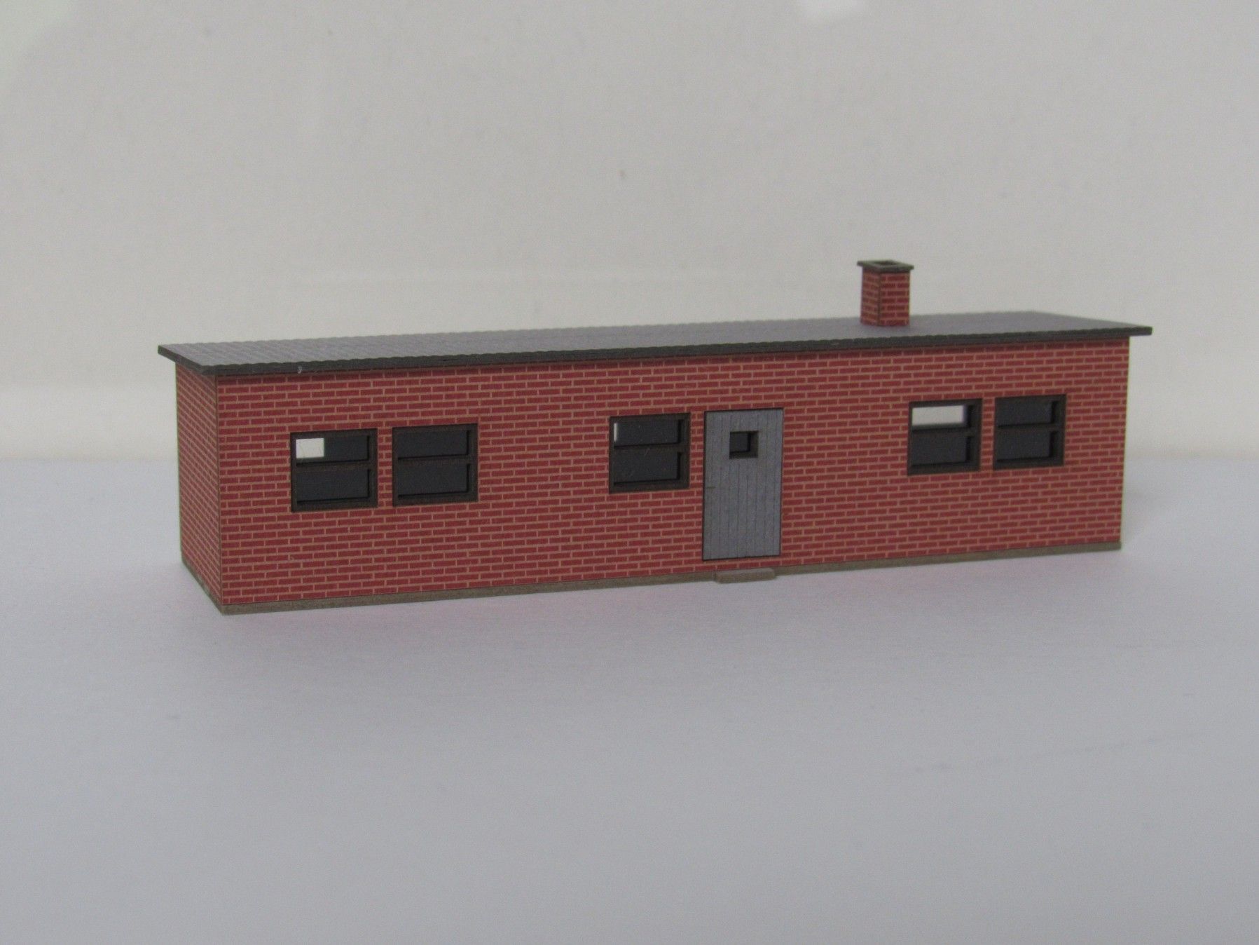 T4001 Laffont - Backsteinschuppen - Spur TT