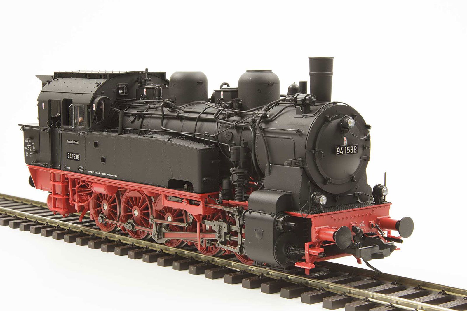 Ausstellungsstück , Tenderlok BR 94 1538 DB Epoche III mit Riggenbach-Gegendruckbremse BW Dillenburg