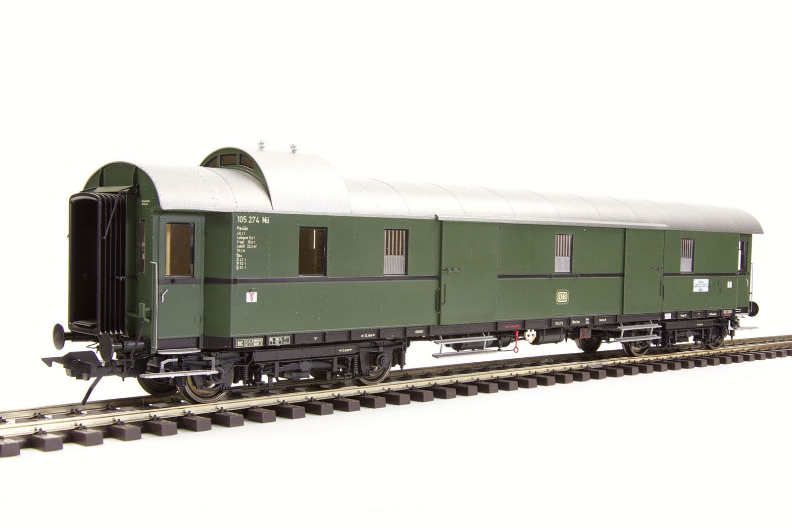 Schnellzuggepäckwagen Gruppe 29, Pw4ü-29/55, DB, Ep.3b, Betr.-Nr. 105 274 München, flaschengrün RAL6007 (Türen nicht zum Öffnen)
