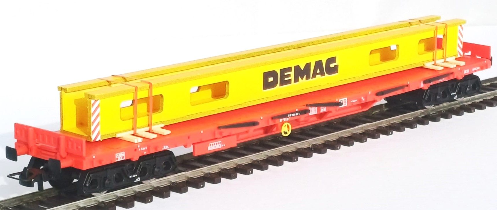 2502 Loewe - Ladegut Kranbauteil DEMAG - Spur H0