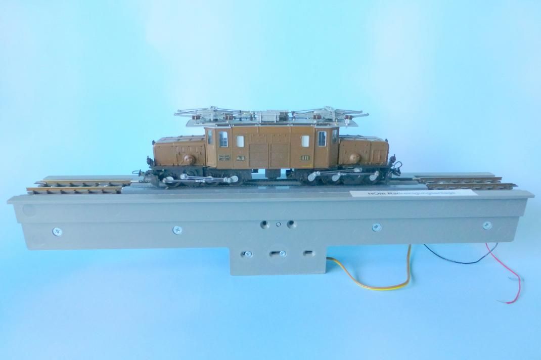 Analog und digital einsetzbar, mit Faulhaber-Motor.