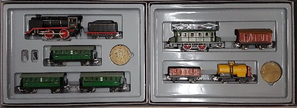 Märklin H0 0050 – Zwei nostalgische Züge / Jubiläumsset – originalverpackt unbes | Condition: Neu