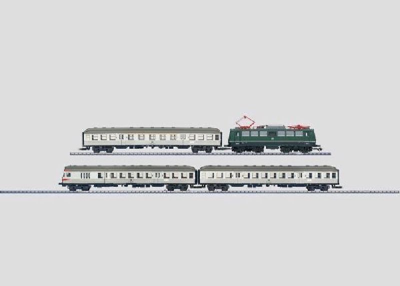 E-Lok BR 140 mit Digitaldecoder  Hochleistungsantrieb sowie 2 Personenwagen + Steuerwag NEU