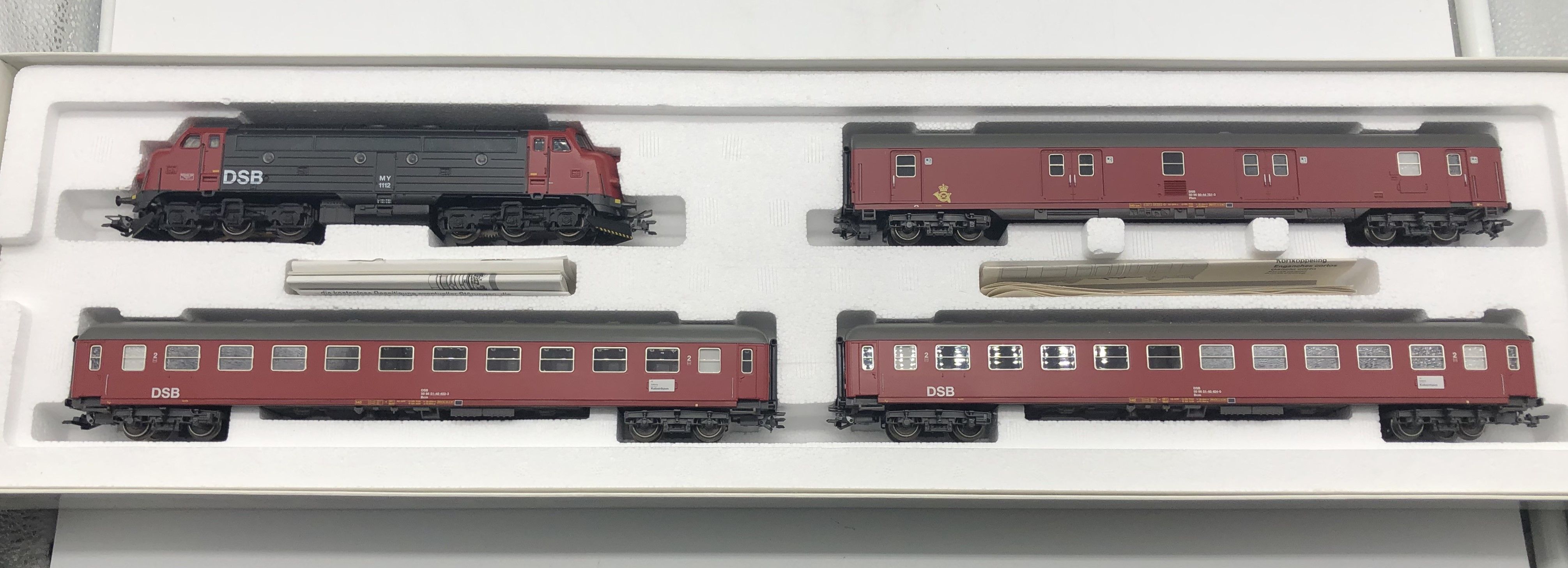 Lokomotive Reihe MY 2 Liegewagen 1 Postwagen