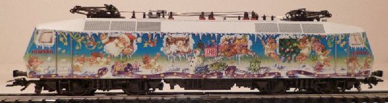 Die Lok ist digital, delta und konventionell fahrbar im Ersatzkartom ohne OVP