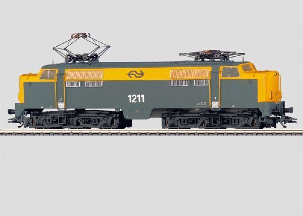 Mit Digital-Decoder, ESU  64451 ,  geregeltem Hochleistungsantrieb und Geräuschgenerator.