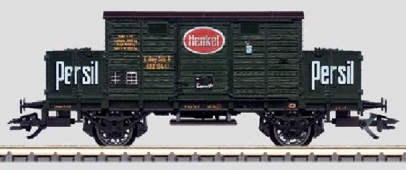 Privatwagen, eingestellt bei der Königlich Bayerischen Staatsbahn (K.Bay.Sts.B.). Gedeckter Güterwagen mit offenen Endräumen. Schiebetüren zum Öffnen. LüP 10,6 cm.