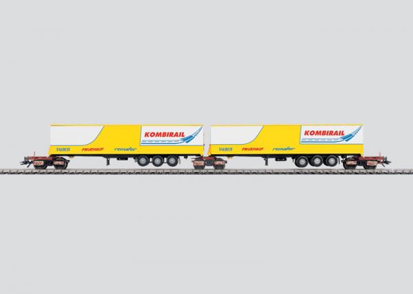 2 Endadapter und 1 Mitteladapter. 2 Sattelauflieger in Sonderbauart mit einziehbaren Achsen und System-Königszapfen an den Enden. Haupt-Königszapfen kompatibel mit Wiking-Zugmaschinen. Länge über Puffer 37,5 cm.