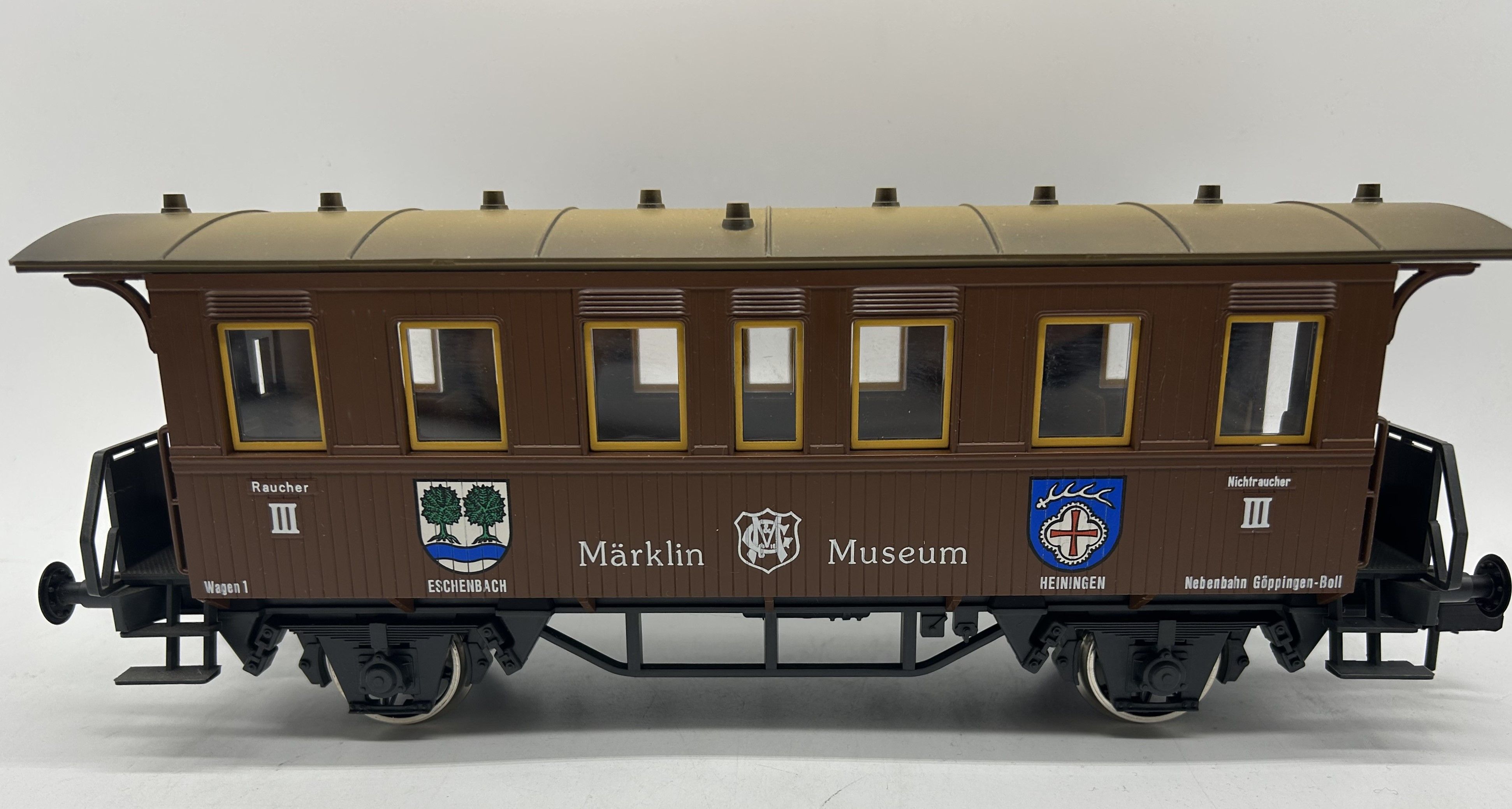 85802 Maerklin - Museums-Personenwagen  1988 braun - Spur 1
