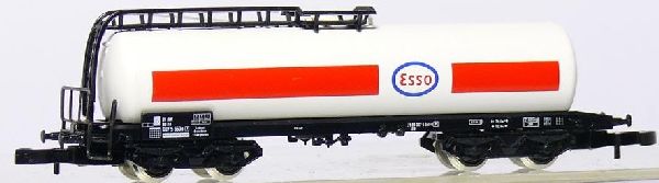 8626 Maerklin - Kesselwagen ESSO - Spur Z