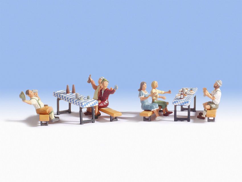 15832 Noch - H0 Biergarten - Spur H0