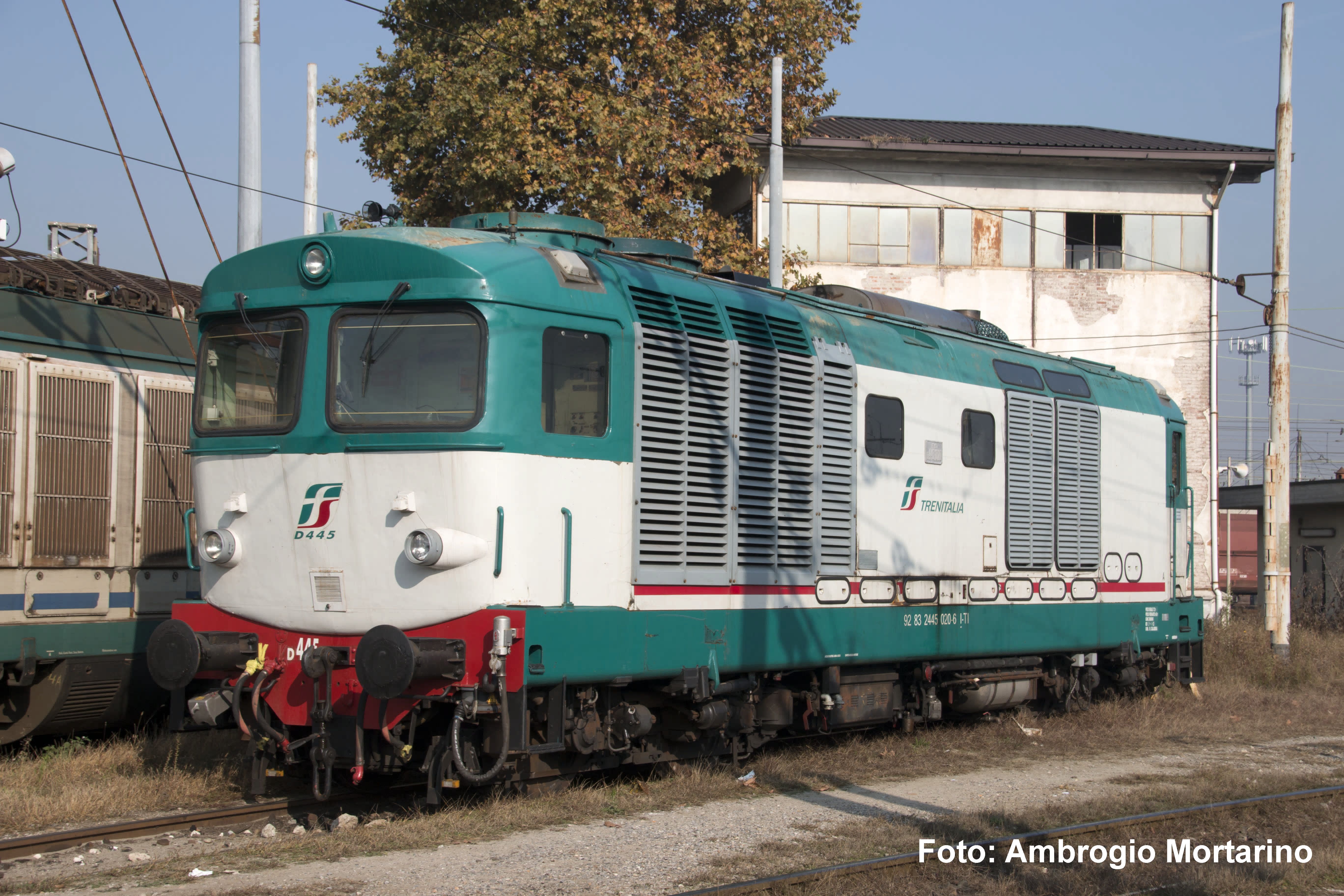 22037 Piko - Sound-Diesellok D.445 1. Seri - Spur H0