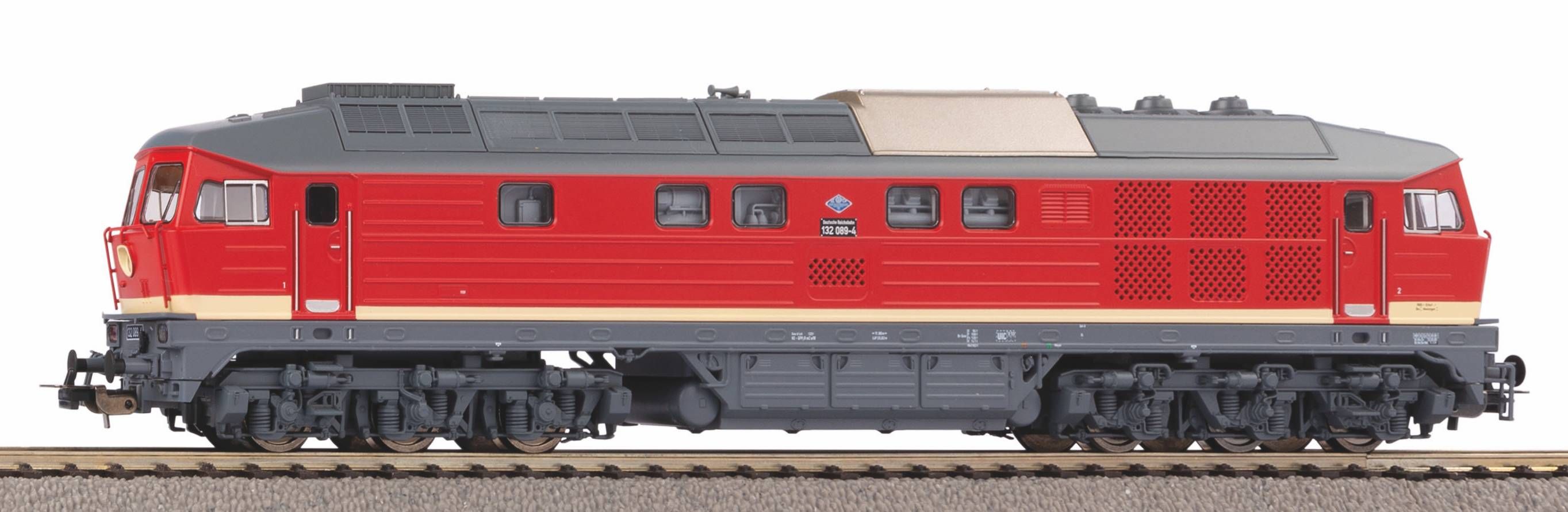 52910 Piko - Diesellok BR 132 schmaler St - Spur H0