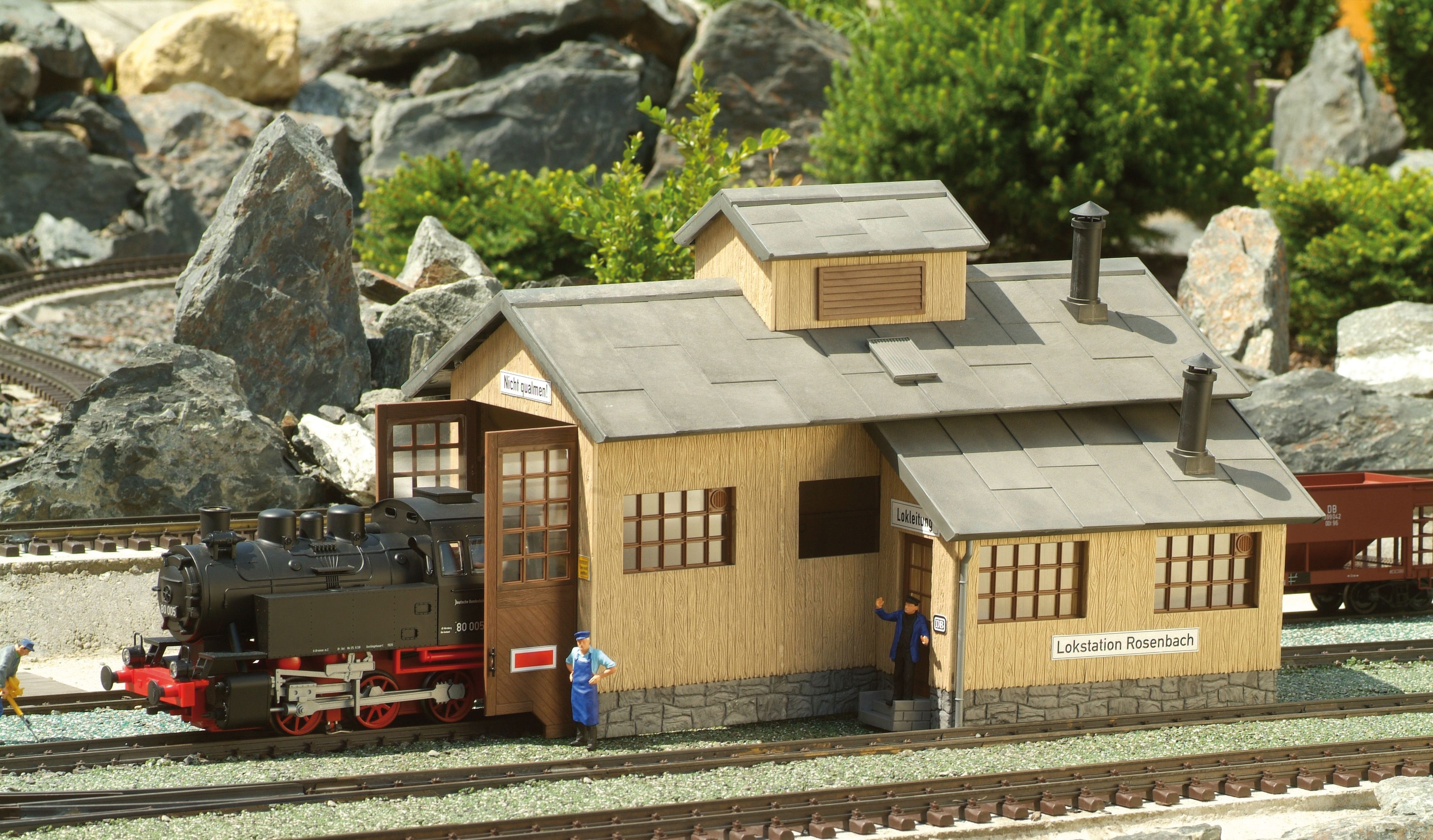 62042 Piko - Lokschuppen Rosenbach - Spur 2m / G