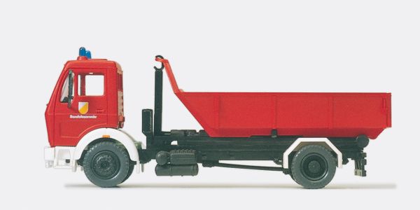 31207 Preiser - WLF. Feuerwehr. MB 1622/45. A - 1:87