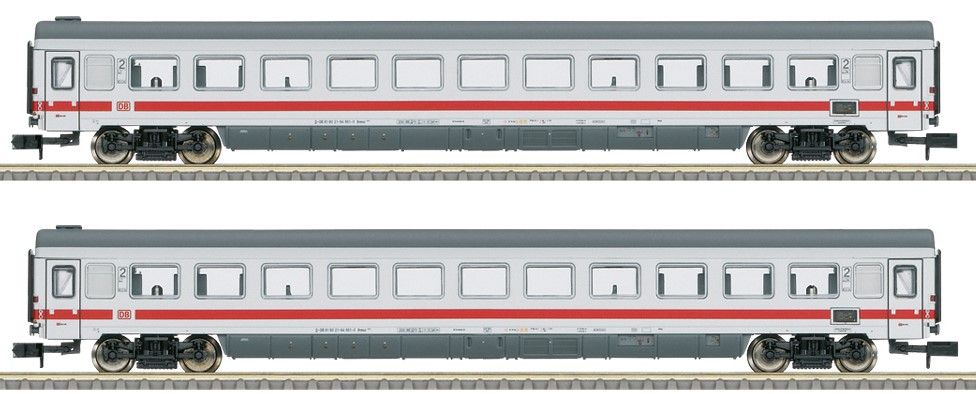 Personenzug der Deutschen Bahn AG (DB AG)